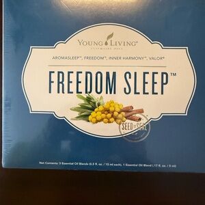Young Living Freedom Sleep Aromatherapy Set - Blue and White